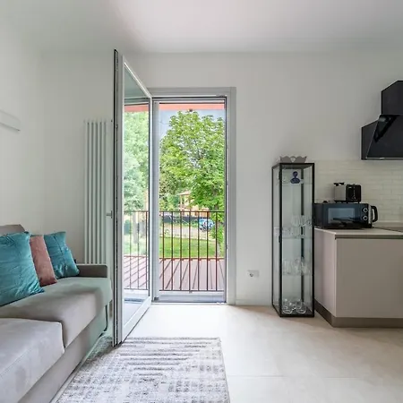 Stress-free Residential Free Parking * Bologna